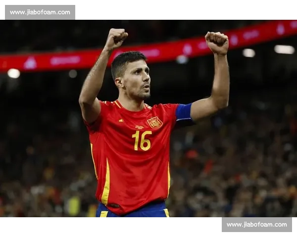 罗德里伤缺至 9 月！曼城新赛季三甲命运系于中场复苏