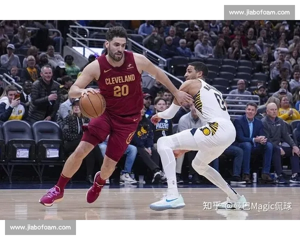 步行者与骑士激战正酣 赛季冲刺关键对决展现两队实力差距